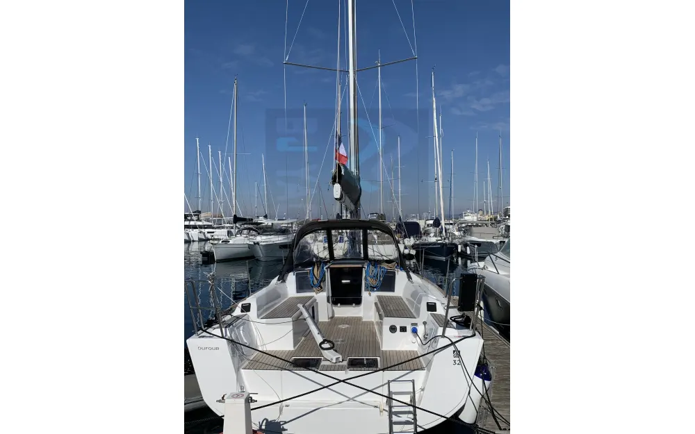 slider 19 Dufour  32