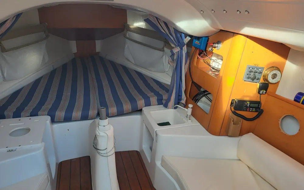 slider 1 Beneteau First 21.7