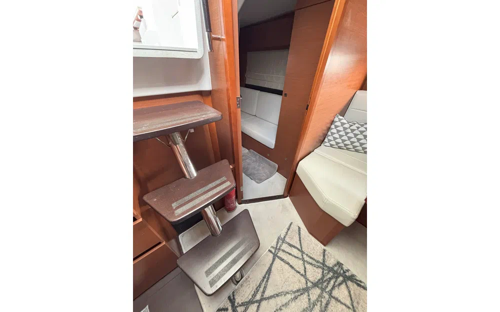 slider 14 Jeanneau Leader 40