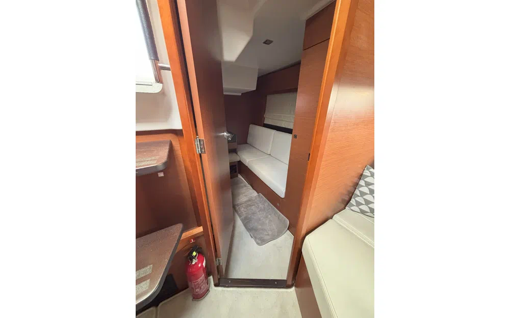 slider 15 Jeanneau Leader 40