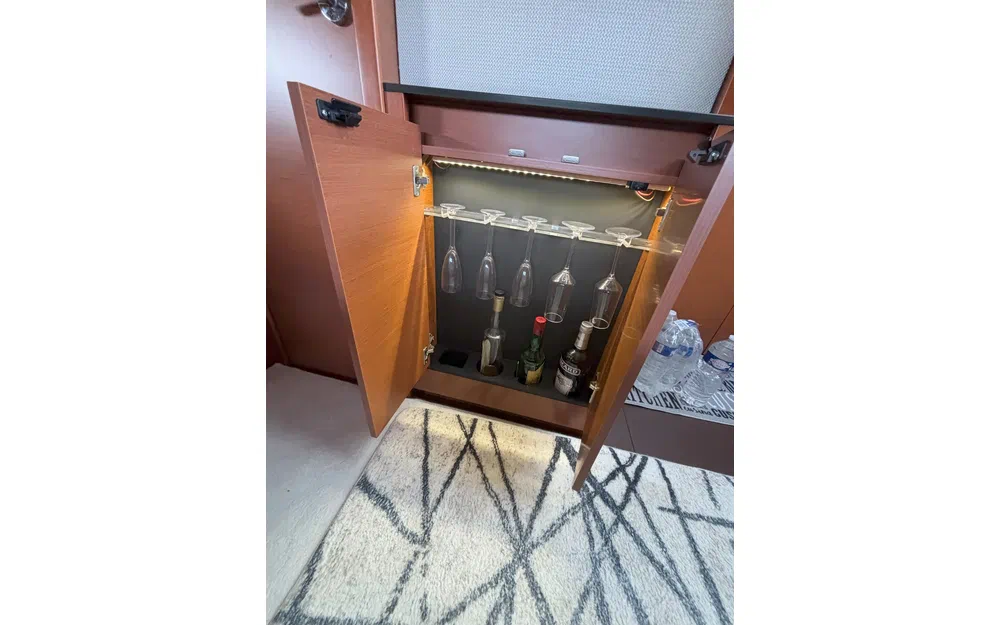 slider 19 Jeanneau Leader 40