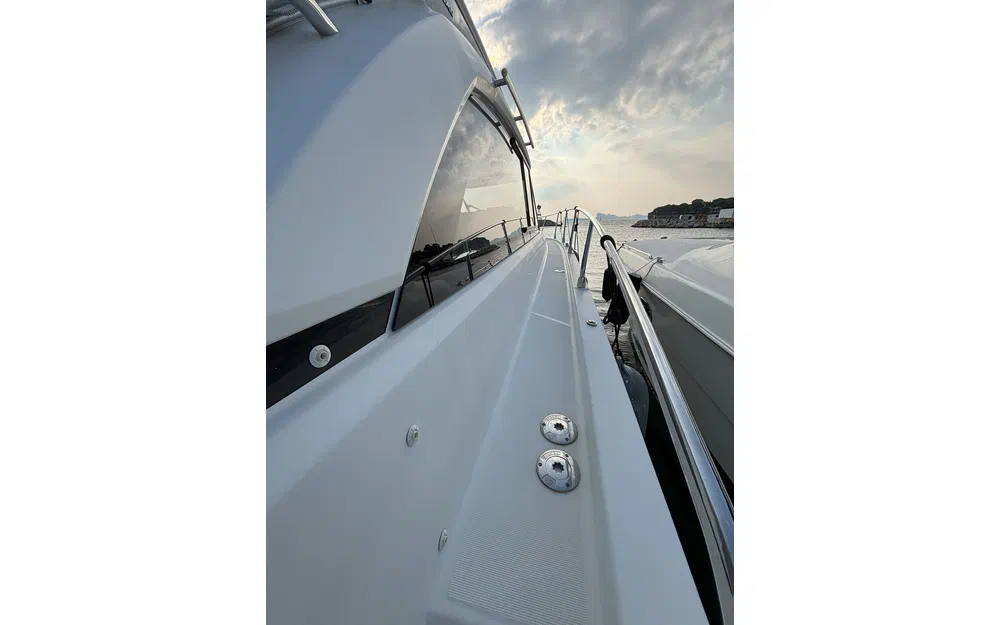 slider 28 Jeanneau Leader 40