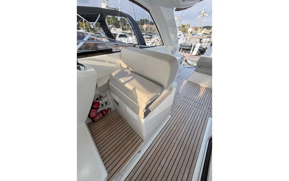 slider 34 Jeanneau Leader 40