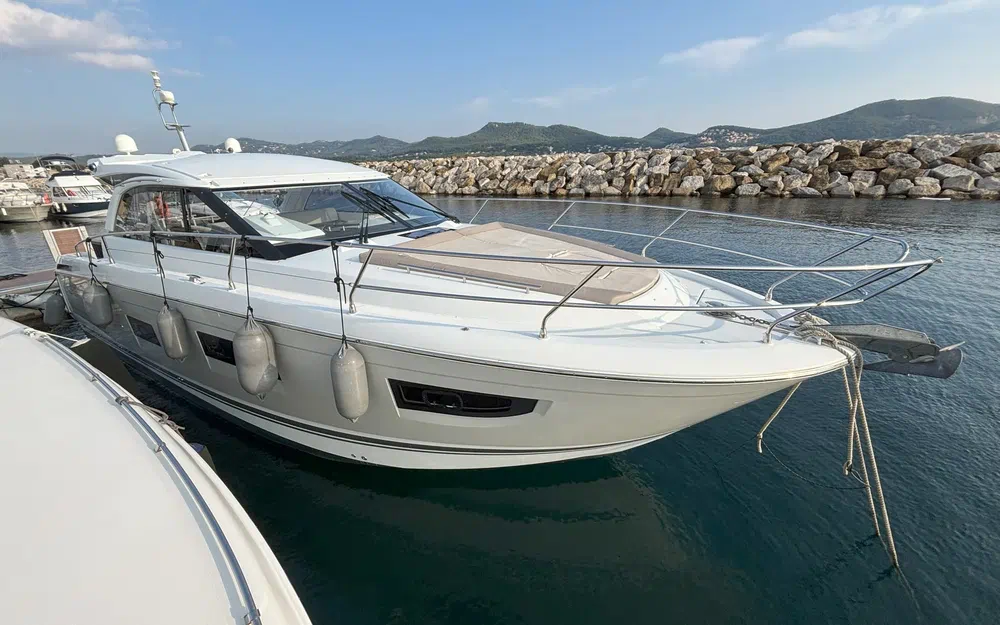 slider 43 Jeanneau Leader 40