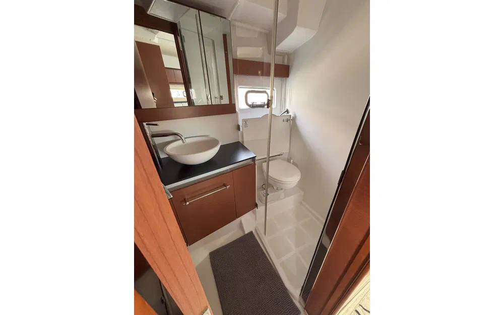 slider 6 Jeanneau Leader 40