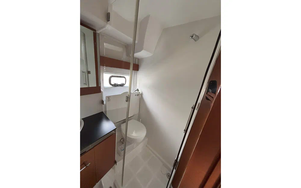 slider 7 Jeanneau Leader 40