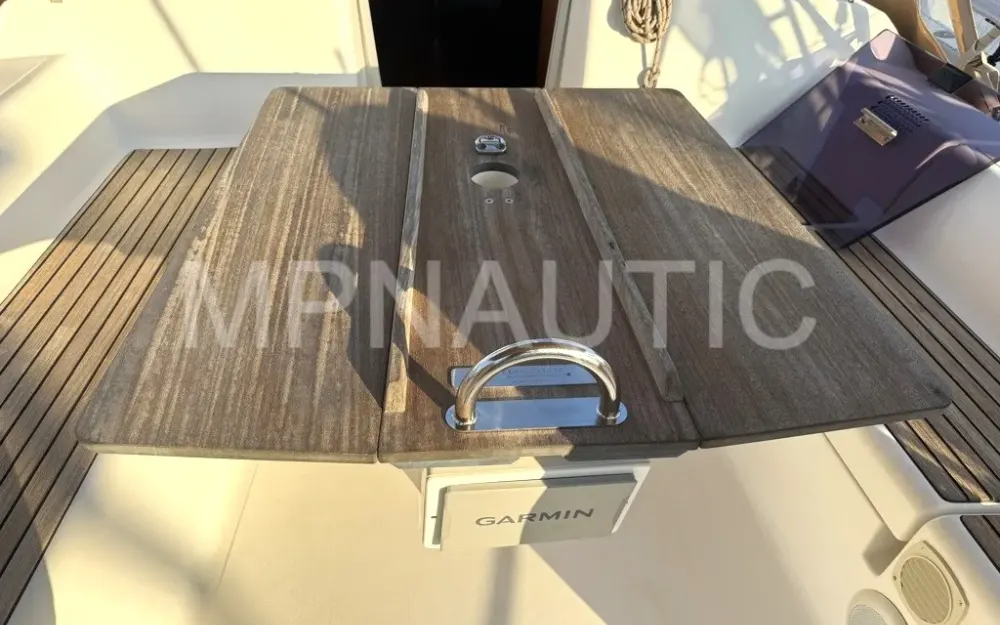 slider 6 Dufour 335 Grand Large
