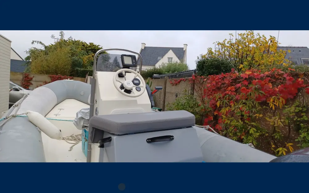 slider 2 Bombard Ribster 550