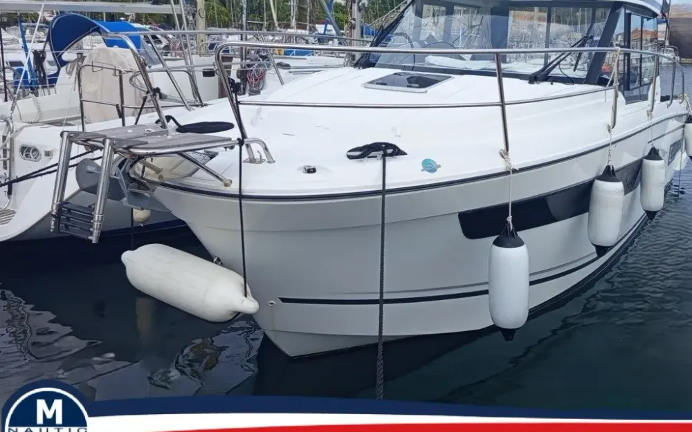 slider 0 Jeanneau Merry Fisher 895