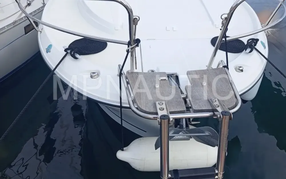 slider 1 Jeanneau Merry Fisher 895