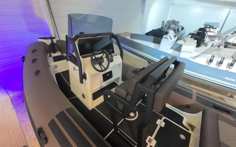 slider 10 Brig Navigator 20