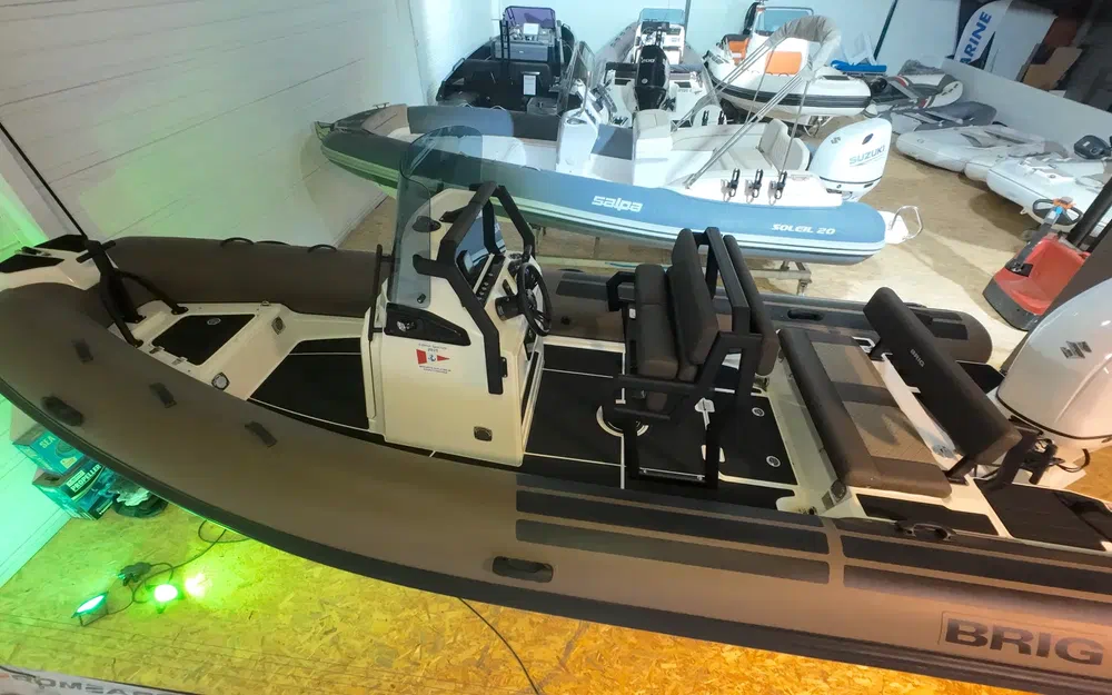 slider 0 Brig Navigator 20