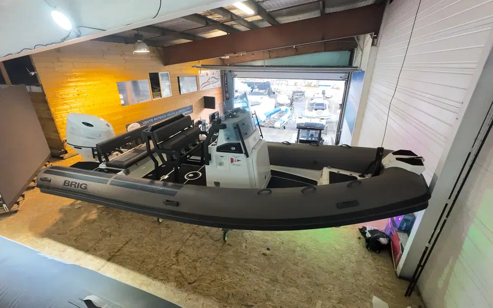 slider 1 Brig Navigator 20