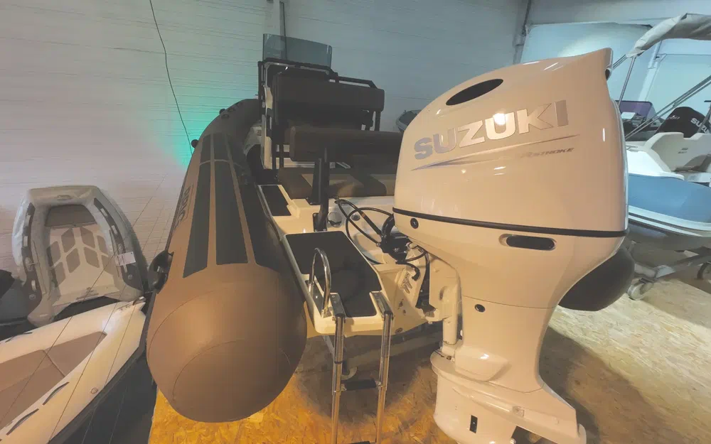 slider 8 Brig Navigator 20