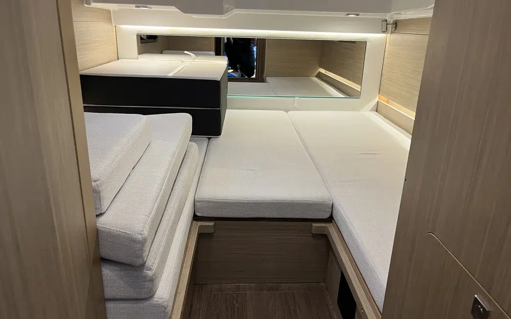 slider 11 Jeanneau Cap Camarat 10.5 WACap Camarat 10.5 Wa Serie 2