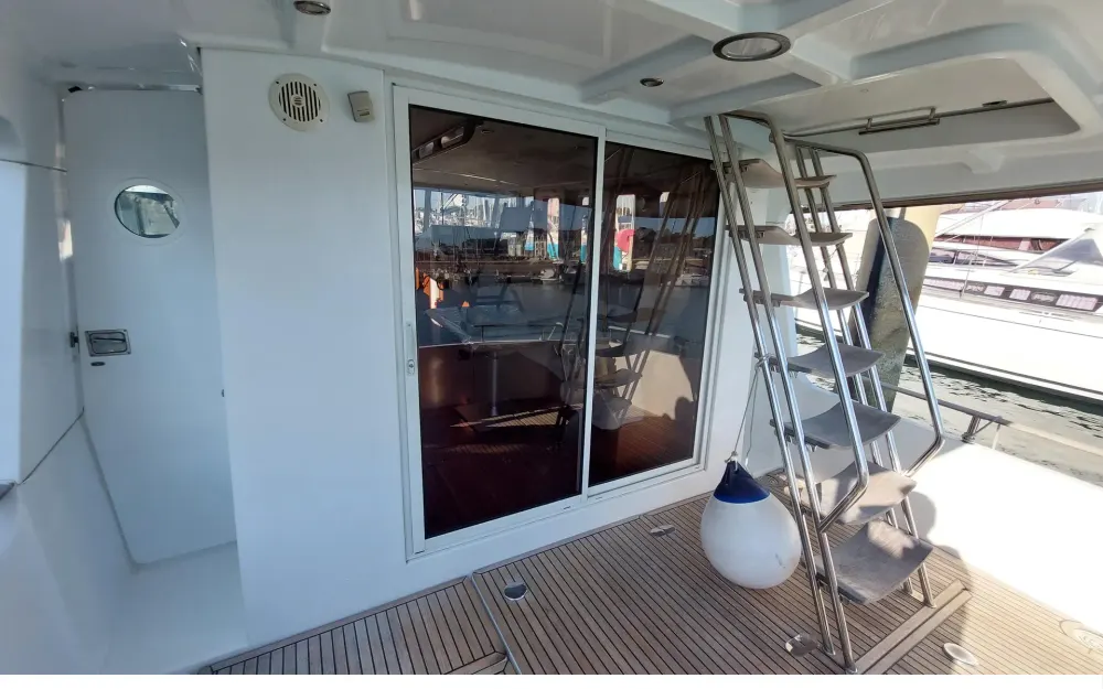 slider 14 Beneteau Swift Trawler 42