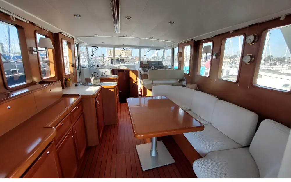 slider 19 Beneteau Swift Trawler 42