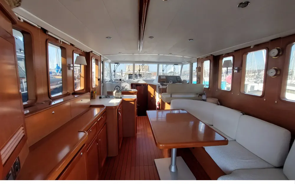 slider 20 Beneteau Swift Trawler 42