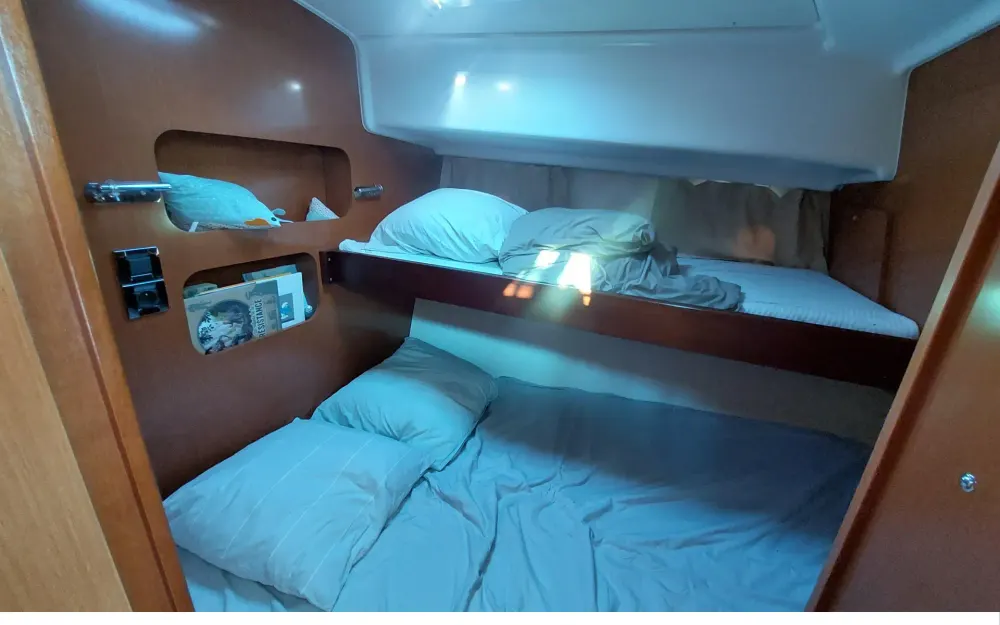slider 29 Beneteau Swift Trawler 42