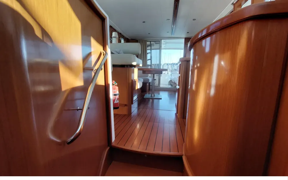slider 37 Beneteau Swift Trawler 42