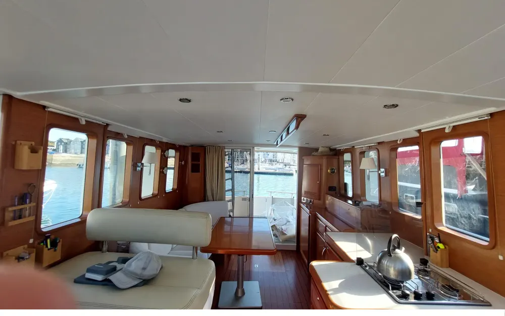 slider 39 Beneteau Swift Trawler 42