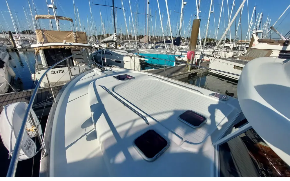 slider 53 Beneteau Swift Trawler 42