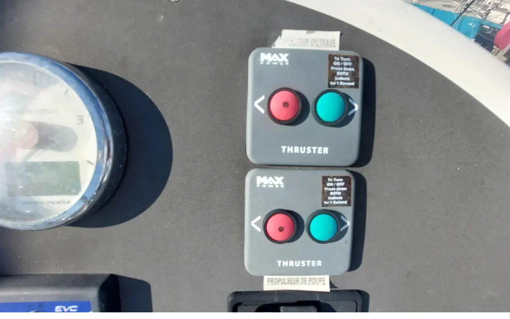 slider 67 Beneteau Swift Trawler 42
