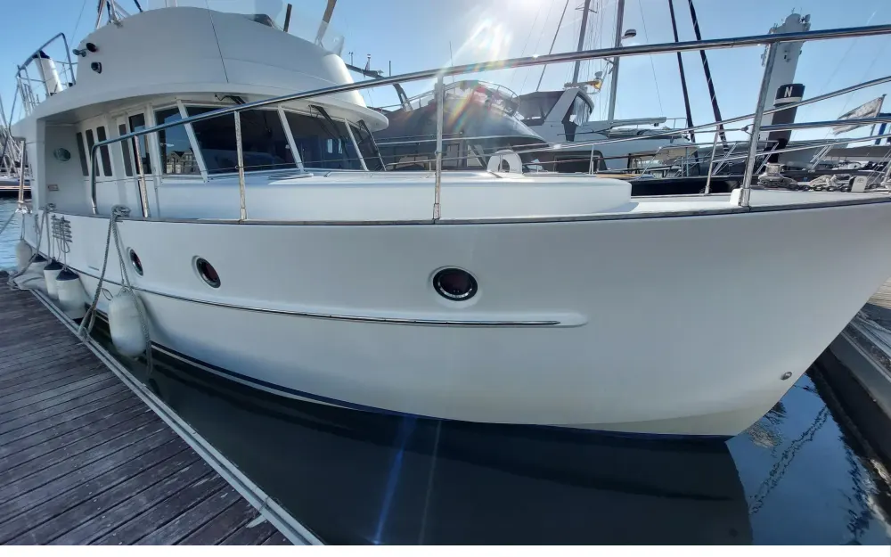 slider 7 Beneteau Swift Trawler 42