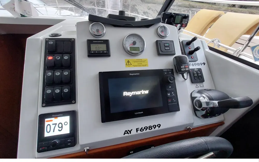 slider 18 Beneteau Swift Trawler 30
