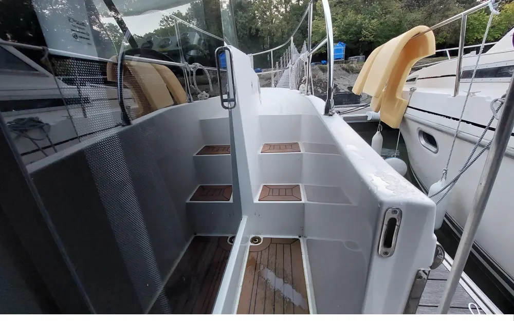 slider 5 Beneteau Swift Trawler 30