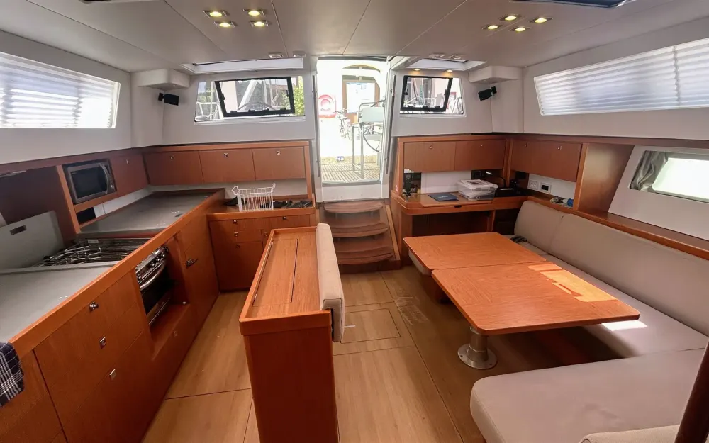 slider 13 Beneteau Sense 50
