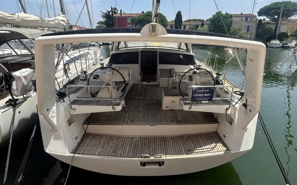 slider 1 Beneteau Sense 50