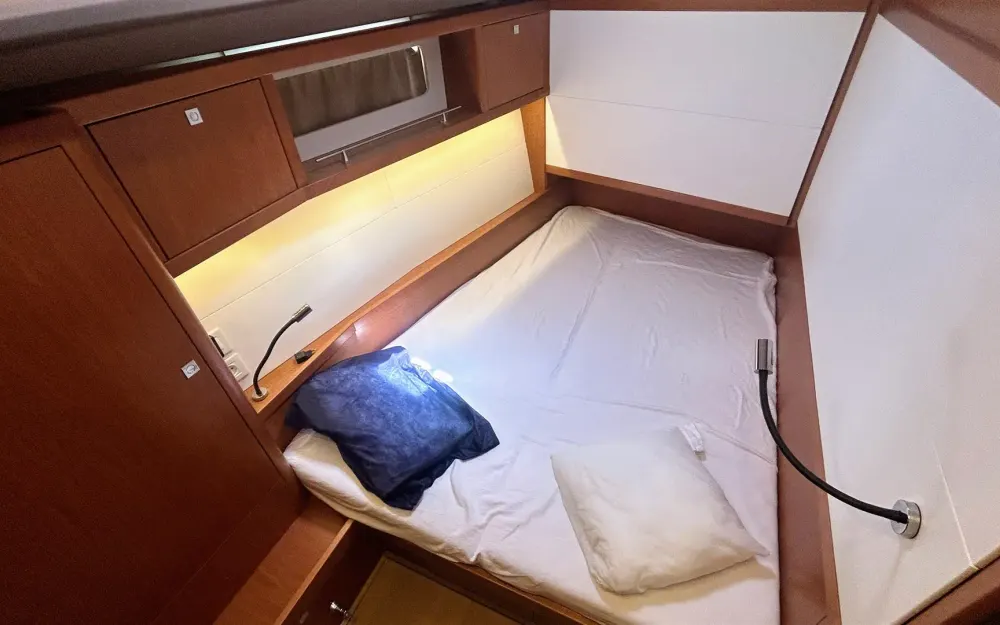 slider 19 Beneteau Sense 50