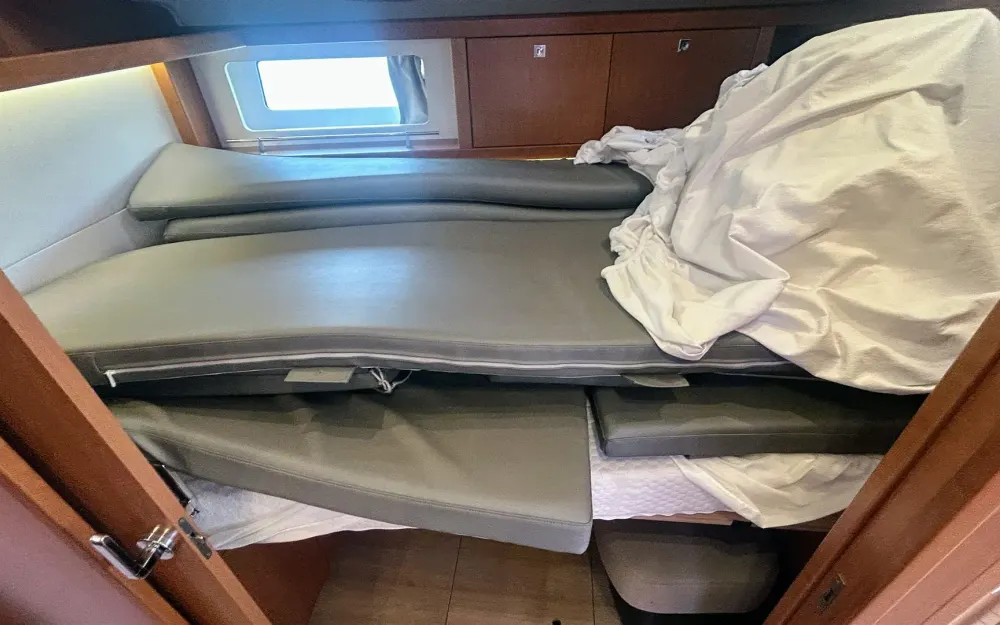 slider 21 Beneteau Sense 50