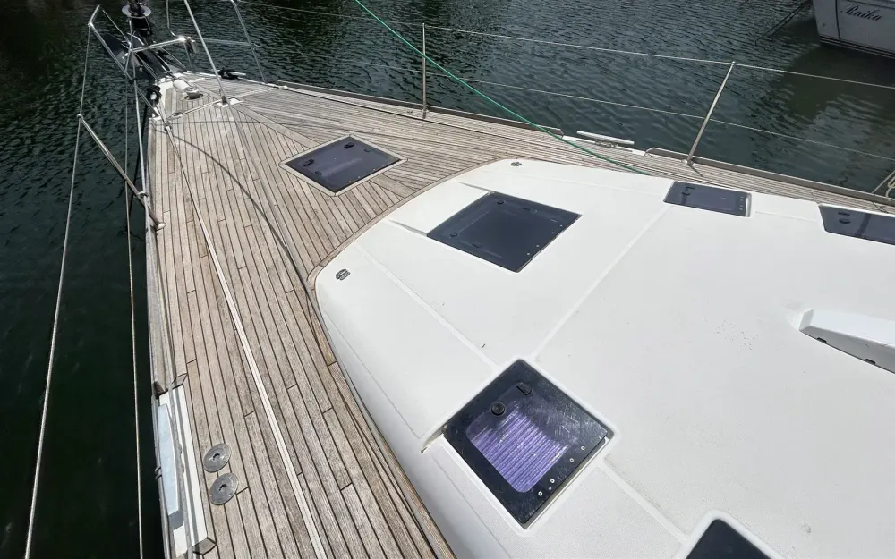 slider 6 Beneteau Sense 50