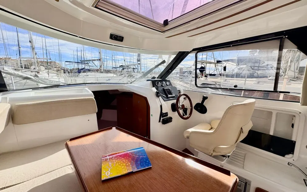 slider 8 Beneteau Antares 7.80