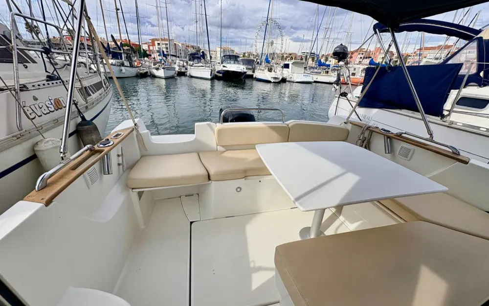 slider 2 Beneteau Antares 7.80