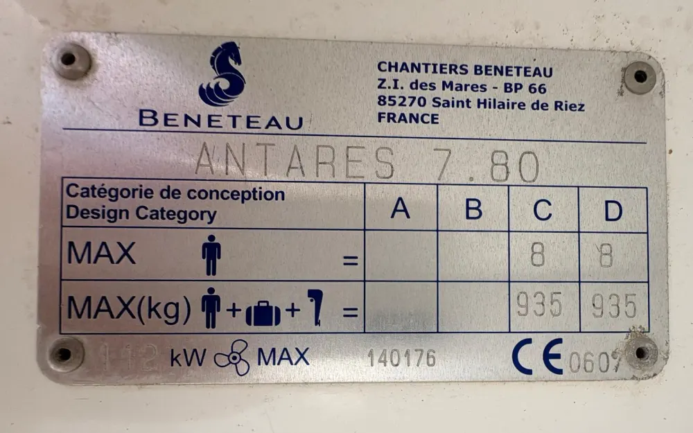 slider 17 Beneteau Antares 7.80