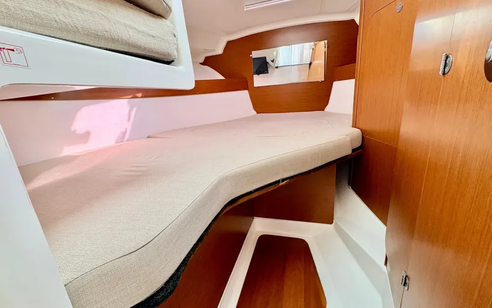 slider 13 Beneteau Antares 7.80