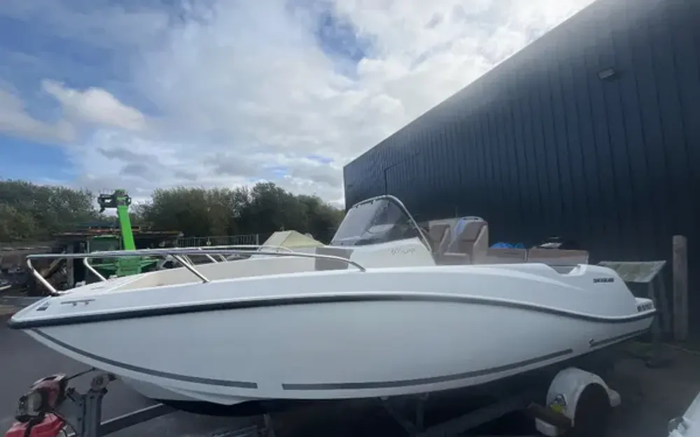 slider 3 Quicksilver Activ 605 Open