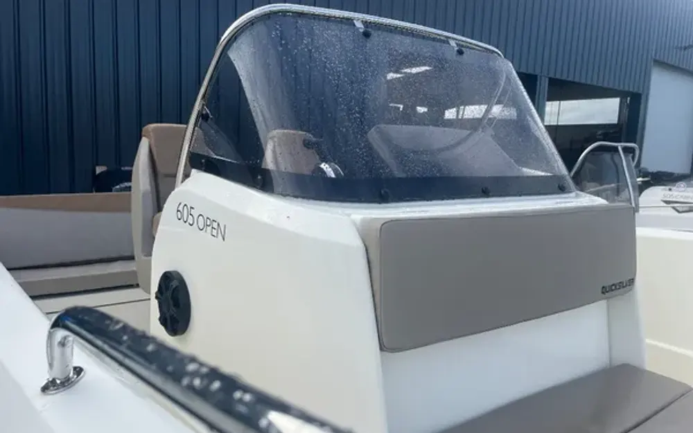 slider 5 Quicksilver Activ 605 Open