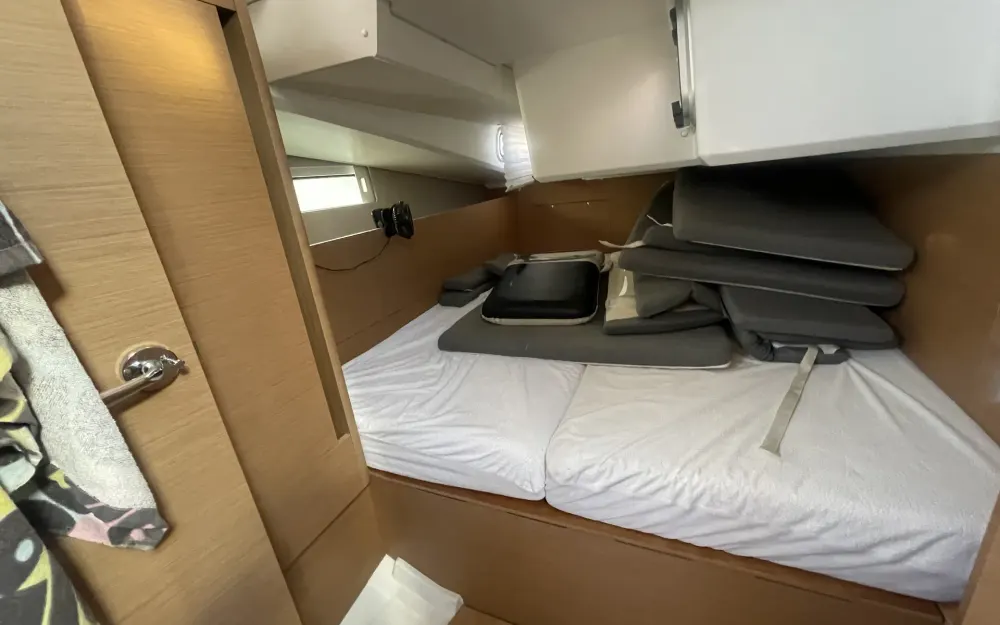 slider 15 Jeanneau Sun Odyssey 490