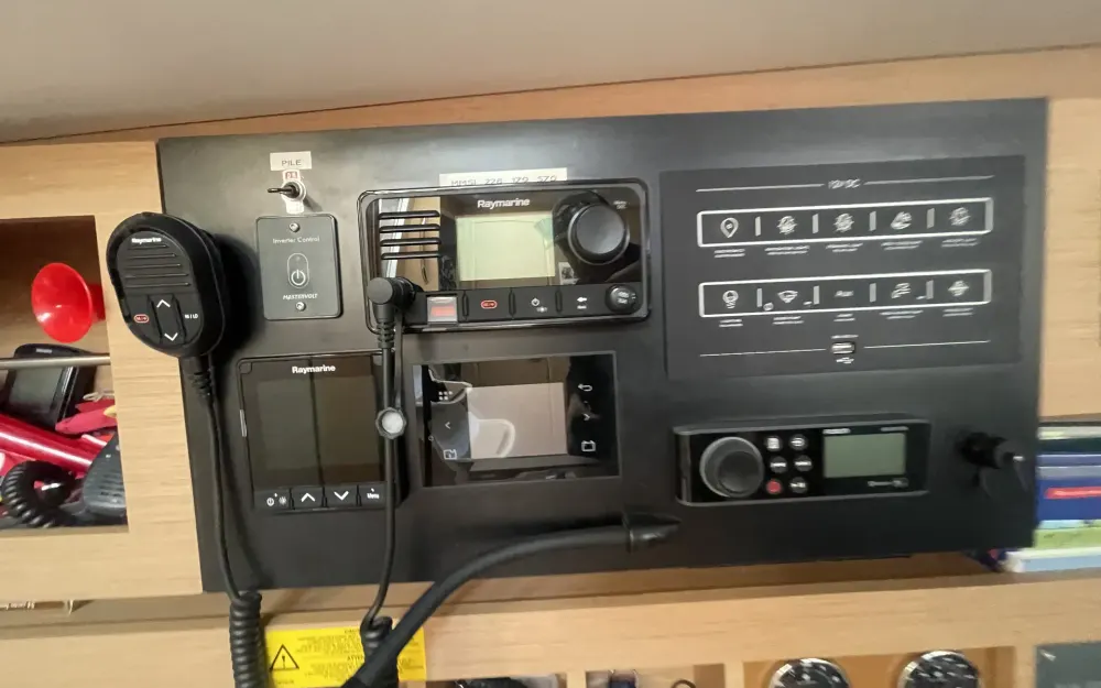 slider 17 Jeanneau Sun Odyssey 490