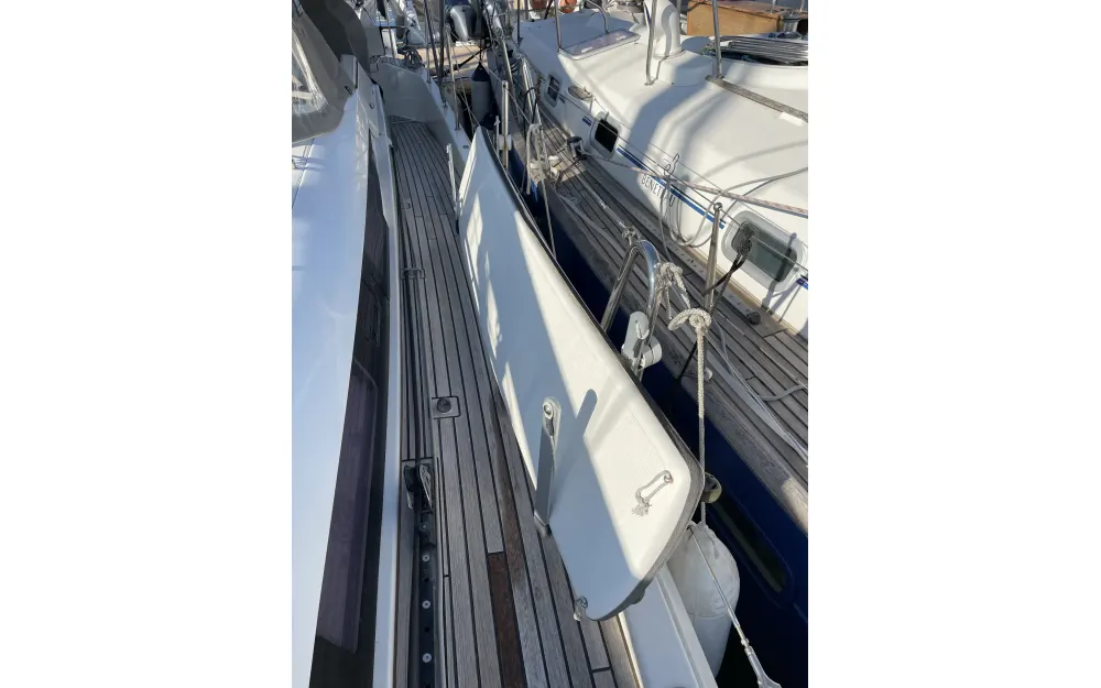 slider 33 Jeanneau Sun Odyssey 490