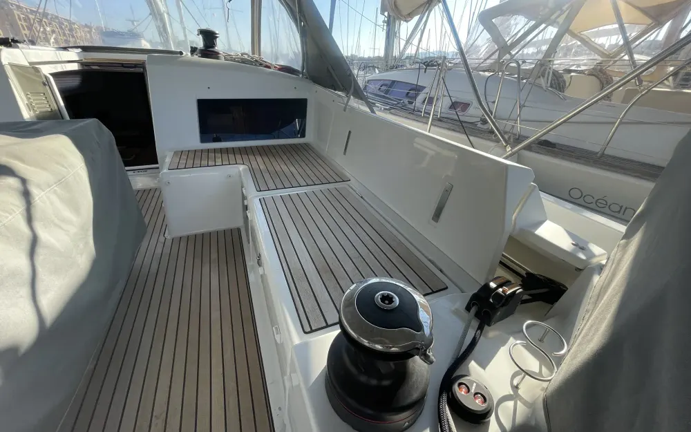 slider 6 Jeanneau Sun Odyssey 490