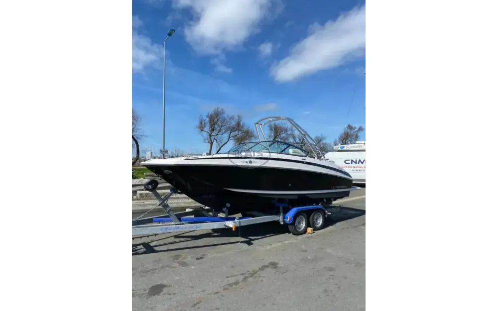 slider 2 Regal  24 Fastdeck