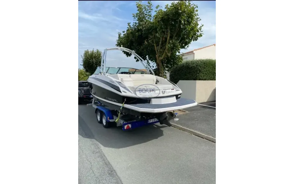 slider 3 Regal  24 Fastdeck