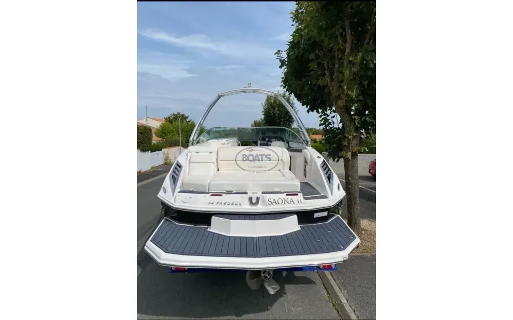 slider 4 Regal  24 Fastdeck