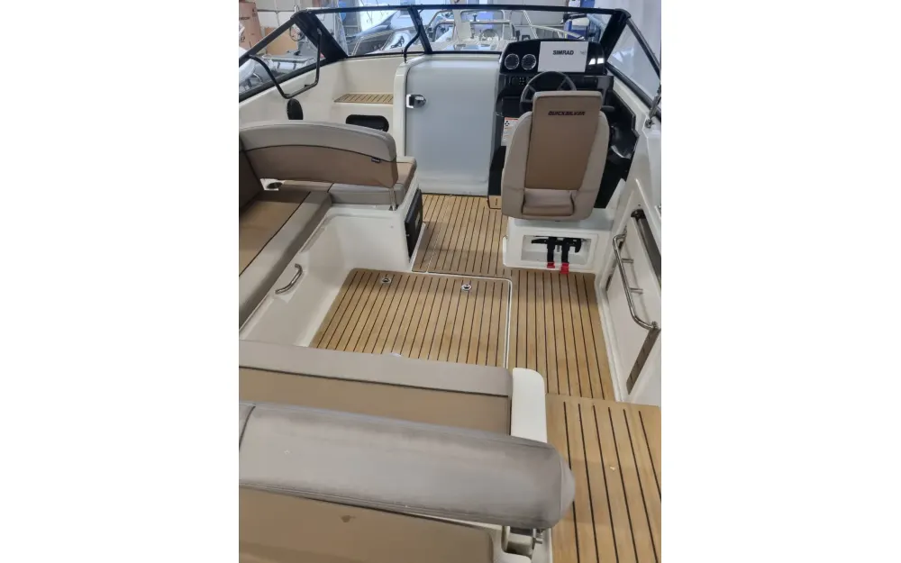 slider 10 Quicksilver  675Cruiser