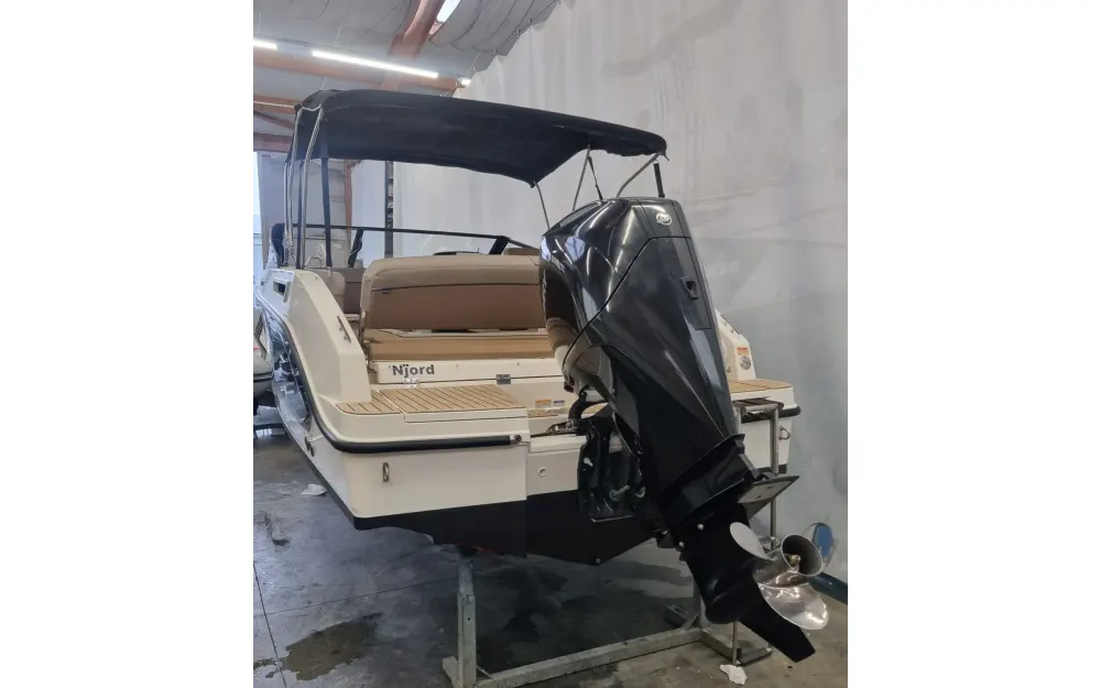 slider 1 Quicksilver  675Cruiser